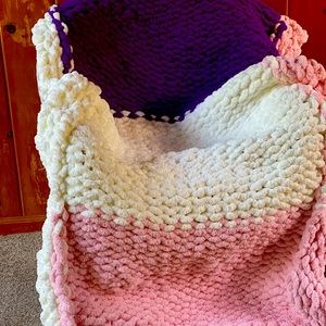 Beautiful blanket for couch or twin bed